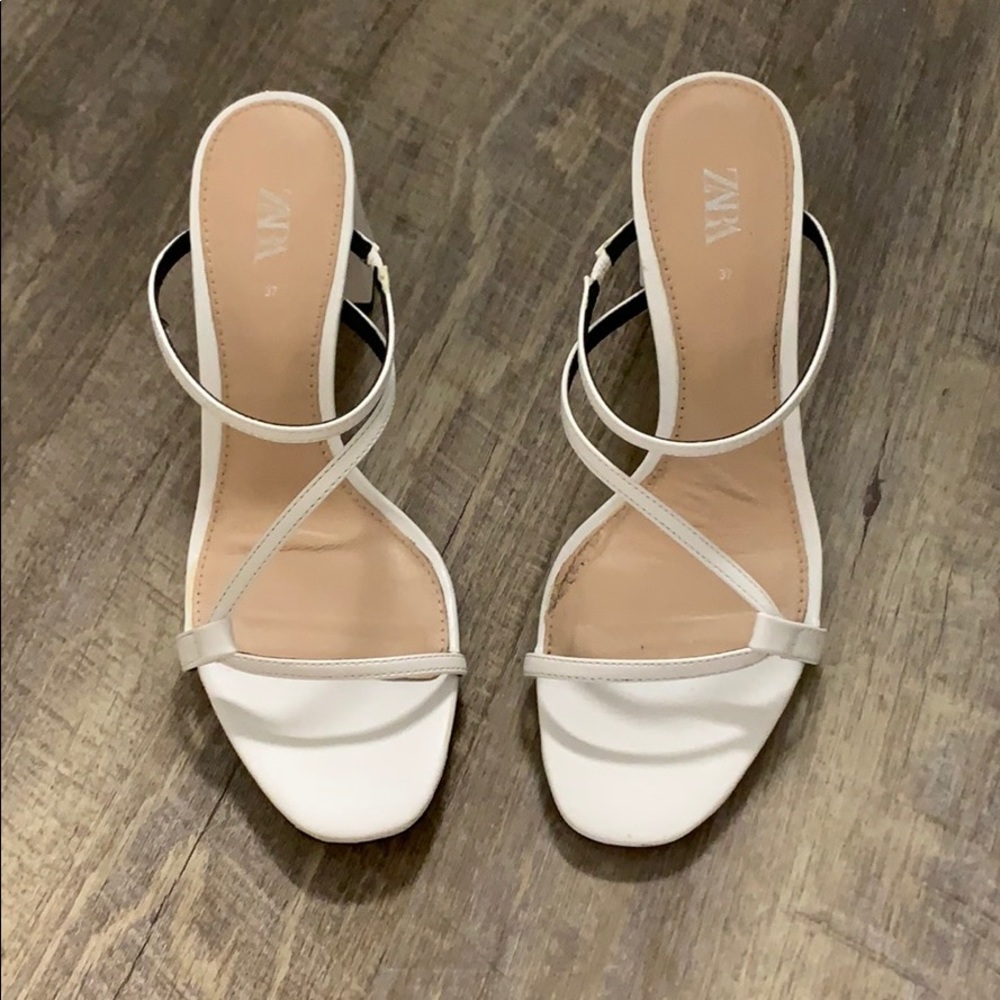 Zara white sandal block heel